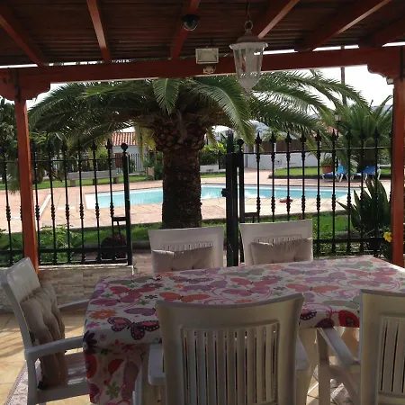 Porches Rosario Apartman *